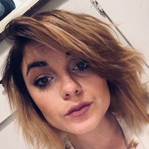 Meet your Posher, Elaine